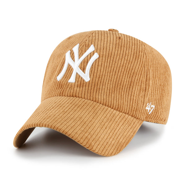 Pictured is this MLB New York Yankees Thick Cord ’47 CLEAN UP cap in light beige. 1