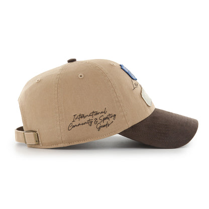 Pictured is this Les Deux X NFL Suede TT Badges Detroit Lions ’47 CLEAN UP cap in beige. 3