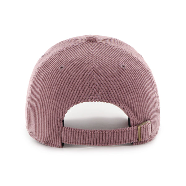 Pictured is this New Balance Cord ’47 CLEAN UP cap in navy. 2
