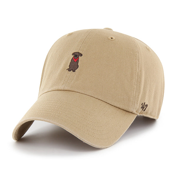 Pictured is this Dog Icon Chocolate Labrador Base Runner '47 CLEAN UP cap in beige. 1