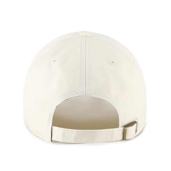 Pictured is this Strawberry Icon Base Runner '47 CLEAN UP cap in natural. 2